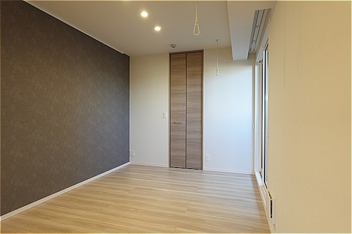 Re TORISIA南大通り ベッドルーム