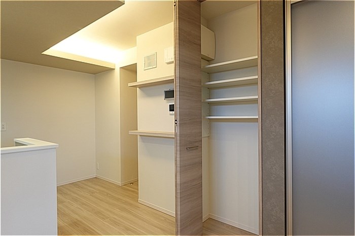 Re TORISIA南大通り その他10