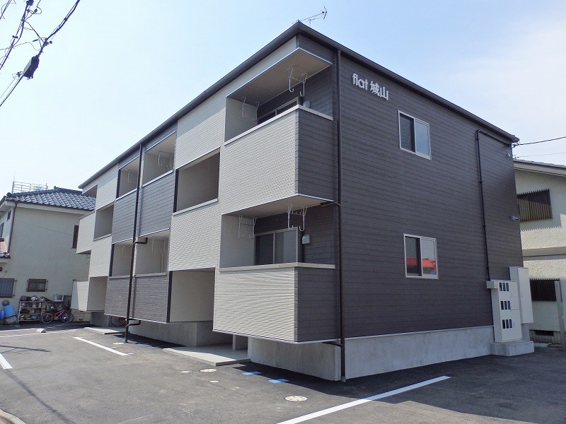 flat城山 202号室 外観