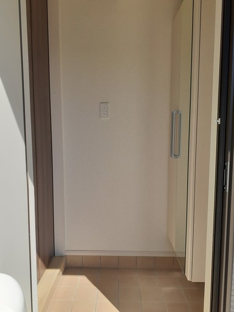 ベルアムールＢ 玄関