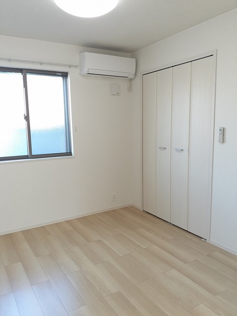 ベルアムールＢ ベッドルーム