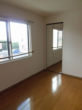 華美が丘　六番館 ベッドルーム