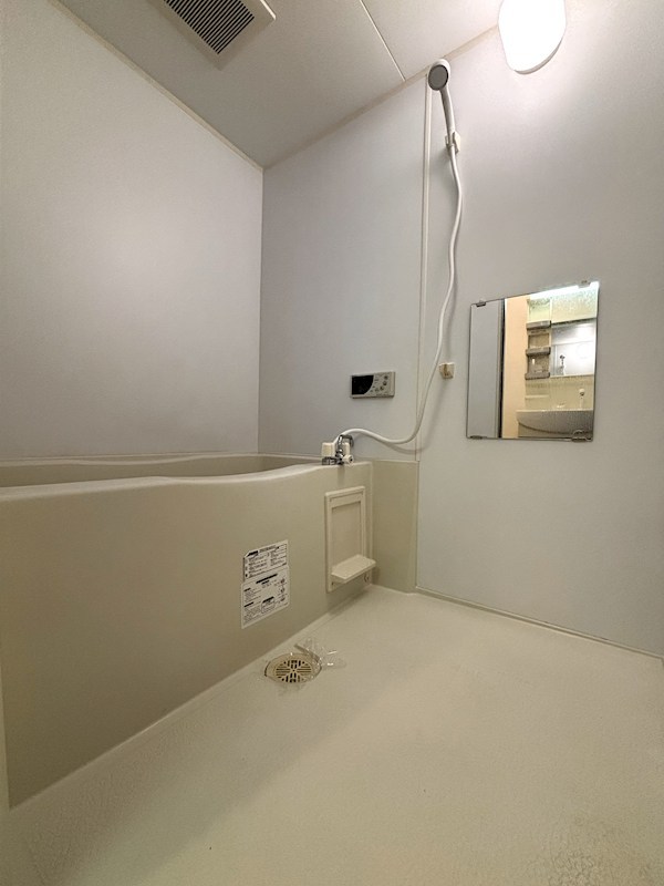 アンソレイエ　B 風呂画像