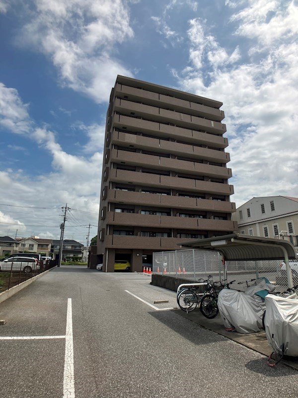 エソール中今泉 702号室 外観