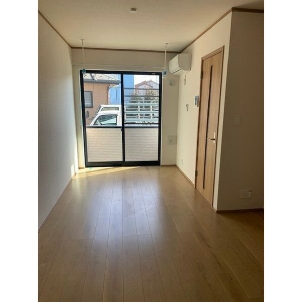 ラフィーネ今泉 リビング