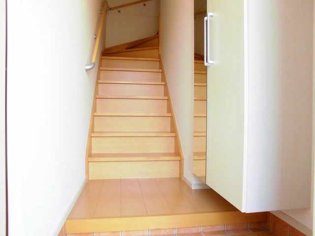 ベル　アルモニーＡ 玄関