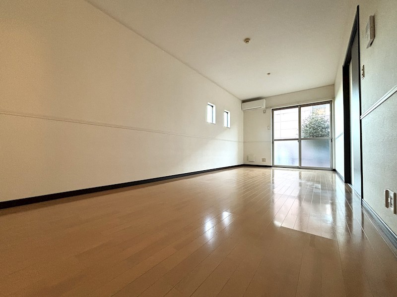 アンソレイエ　B リビング