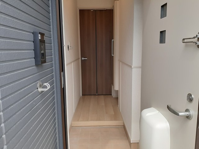 ライトガーデン 玄関