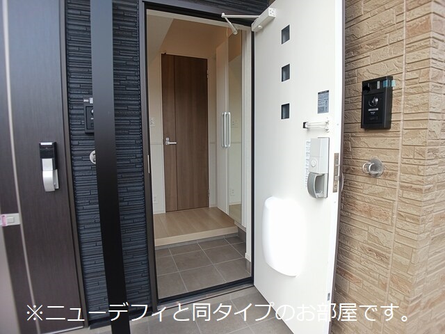 ゆいの杜５丁目アパート 玄関