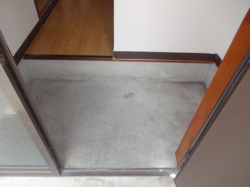 サンホーム住宅 玄関