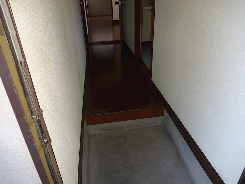 サンホーム住宅 玄関