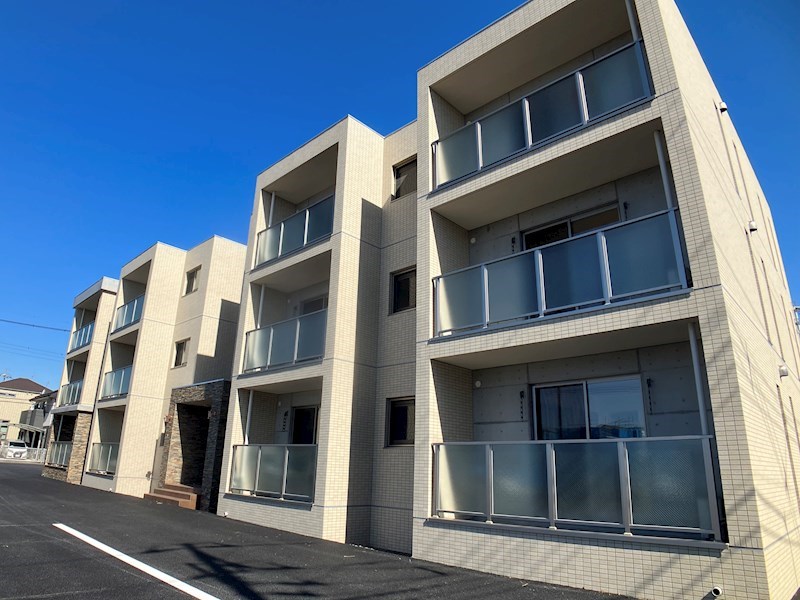 Villa Adriana　C棟 303号室 外観