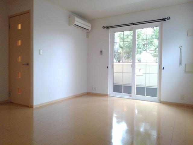 リュクセル弐番館 リビング