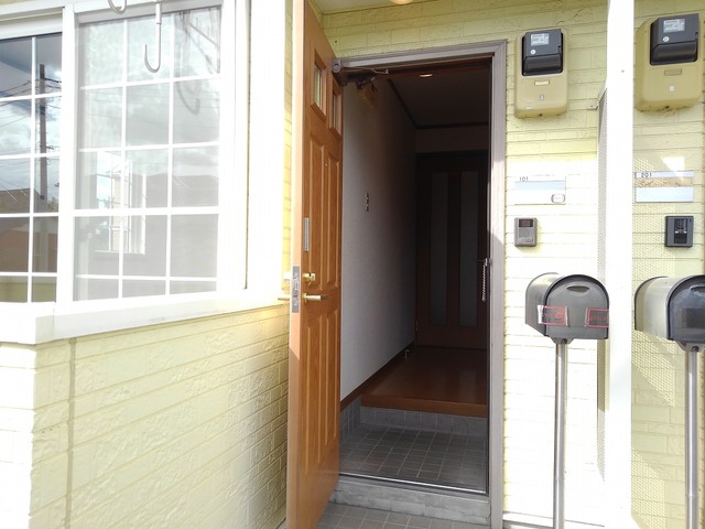 マロニエⅡ 玄関