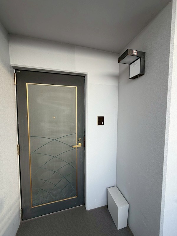 シーズ益子 玄関