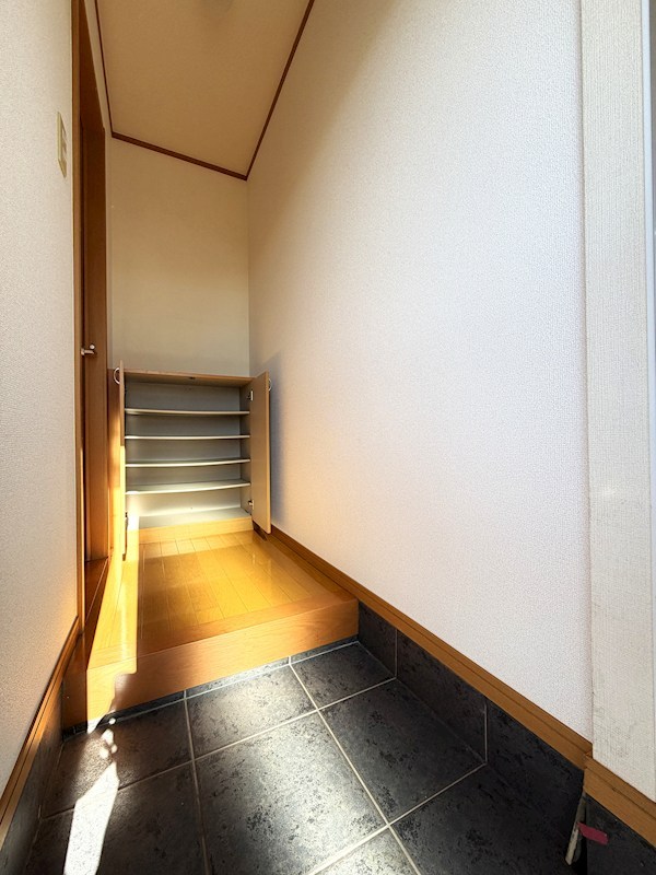 ｍｏｌｌｅ　ｄｏｍｕｓ（モッレドムス） 玄関