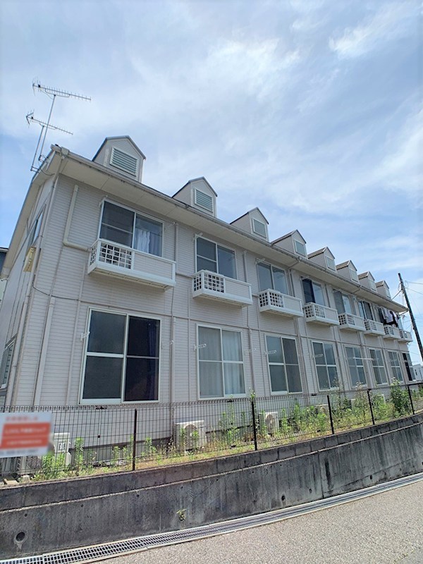 CENTURION 202号室 外観