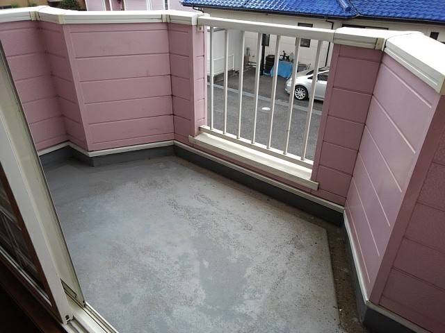 ニュークレストールＡ ベランダ