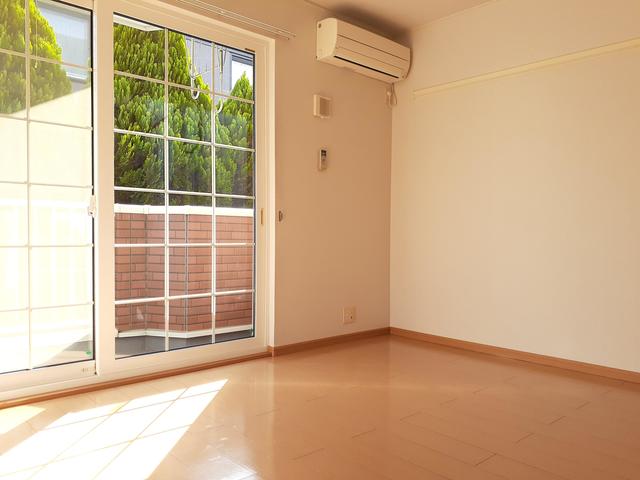 アルバ・ブリーゼ　Ⅱ リビング