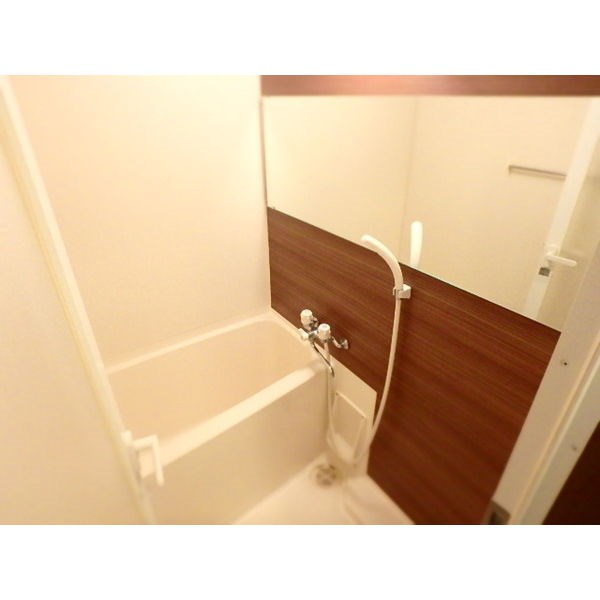 コートビレッジ駅前通り 風呂画像