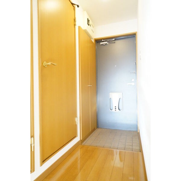 グランディール陽東 玄関