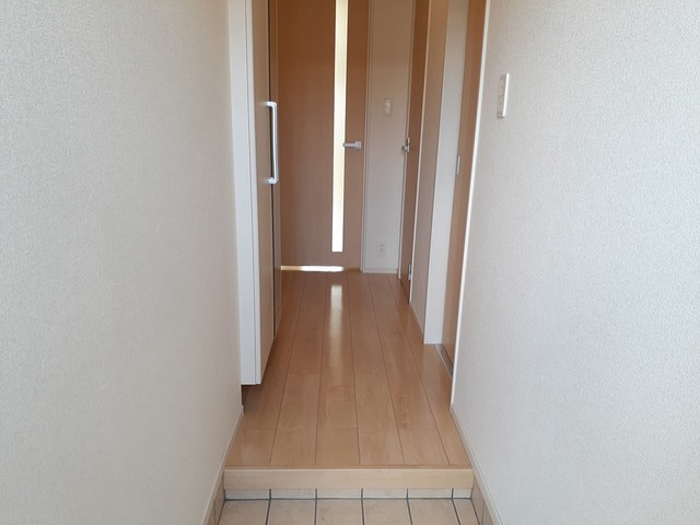 エスカーザ 玄関