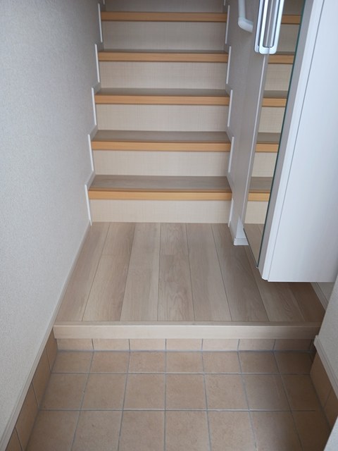 オネスティ 玄関