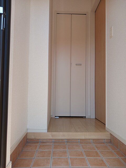 Ｎ・Ｇ・Ｃ８９ハウス 玄関