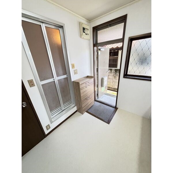 ファミーユ 玄関