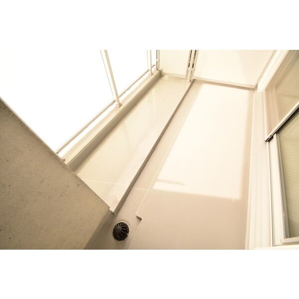 EAST　CONCIE ベランダ