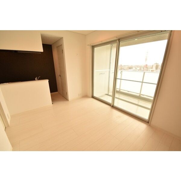 EAST　CONCIE リビング