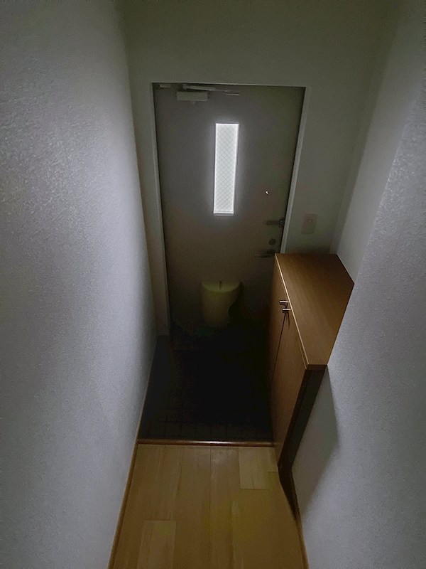 サンライト・ヴィラ D 玄関