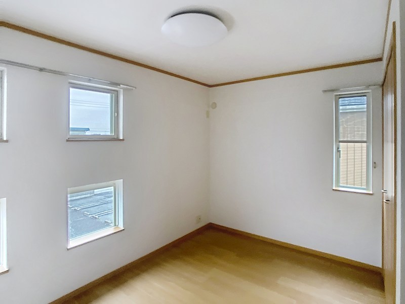 サンライト・ヴィラ D ベッドルーム