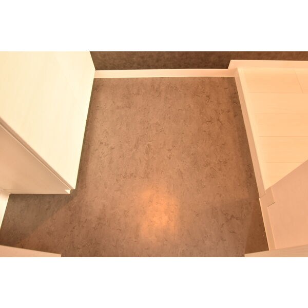 EAST　CONCIE 玄関