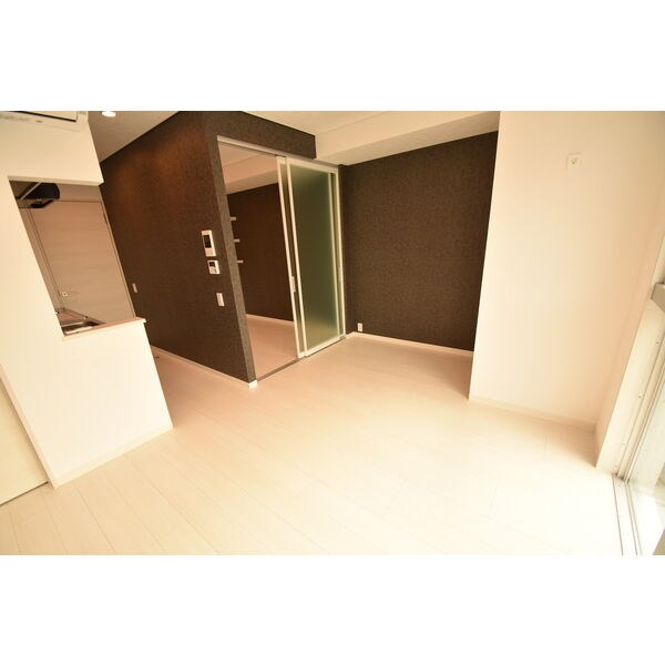 EAST　CONCIE リビング