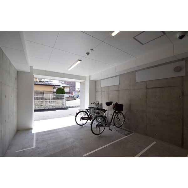 EAST　CONCIE その他6