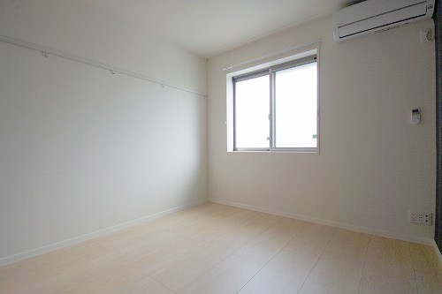 ヴィラーチェS ベッドルーム