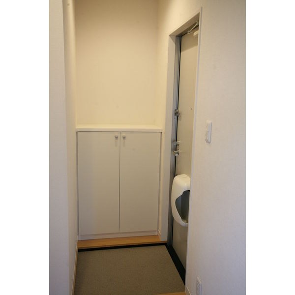 茂呂貸家  玄関