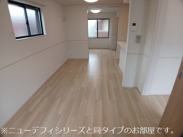 エレガンス　メゾン　Ⅰ リビング