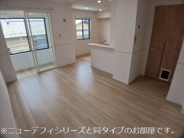 エレガンス　メゾン　Ⅰ リビング