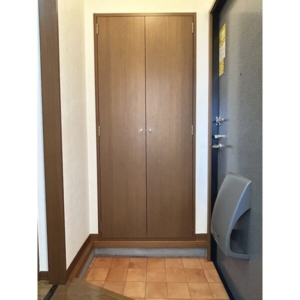 コーポ・ナカミカワ 玄関