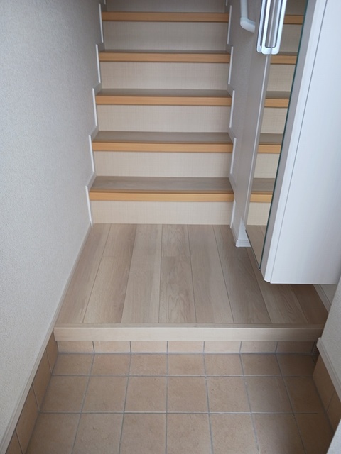 オネスティ 玄関