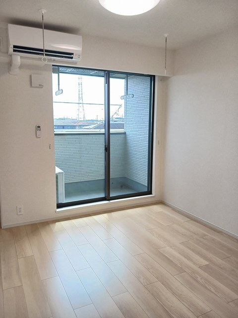 オネスティ リビング