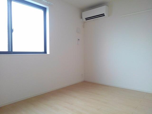 エクセレント・ヴィラ富田Ａ ベッドルーム