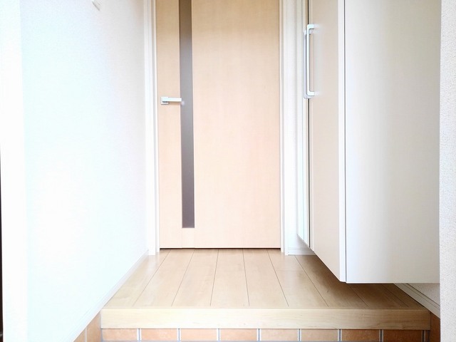 エクセレント・ヴィラ 玄関