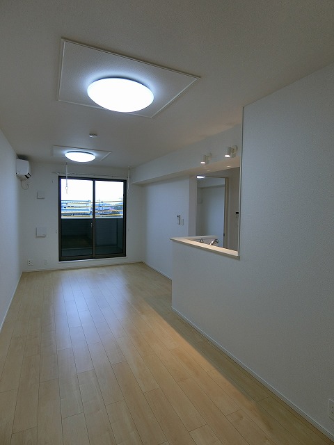 カーサ　ヴィアンコ　ネロ リビング