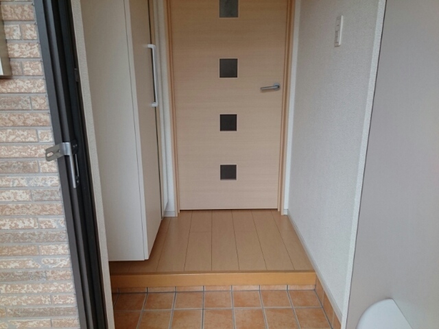 マーベラス・ブライト 玄関