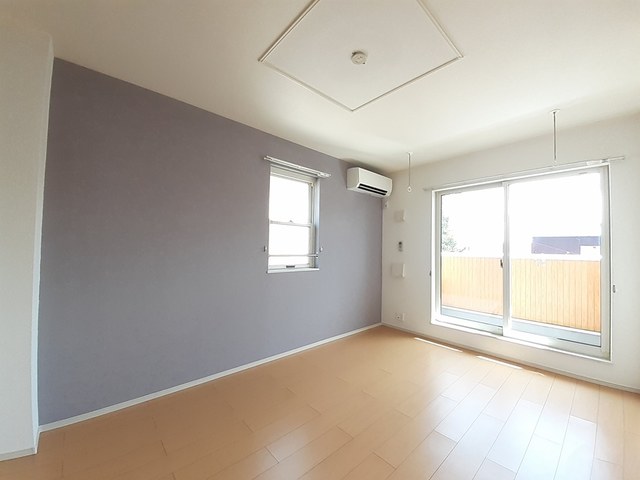 ミルトＤ　（ｍｉｌｄ） リビング