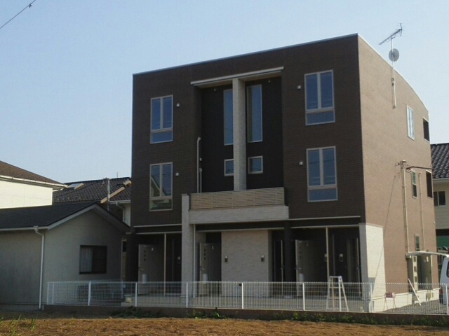 メゾン　エスペランサ 201号室 外観