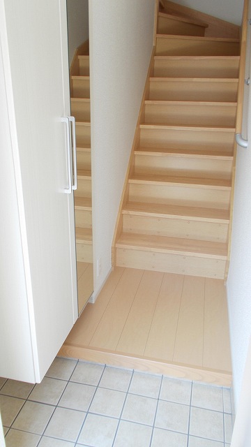 サプリーム　Ⅰ番館 玄関